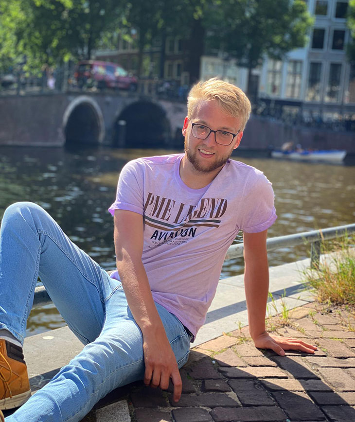 Luuk Loonen studies Aviation Management online in The Netherlands. He plans to come back on campus to finish his degree.