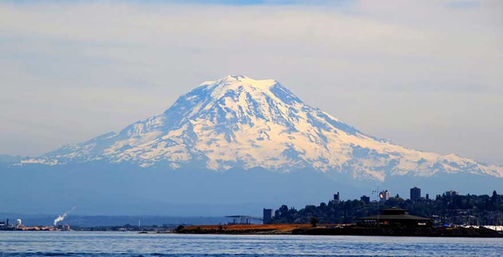 Photo of Mount Rainier